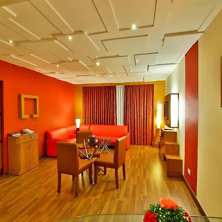 Gokulam Park Hotel Kochi Exterior photo
