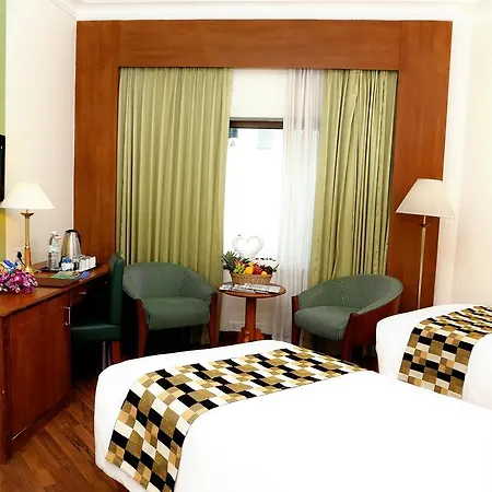 Gokulam Park Hotel Kochi Room photo