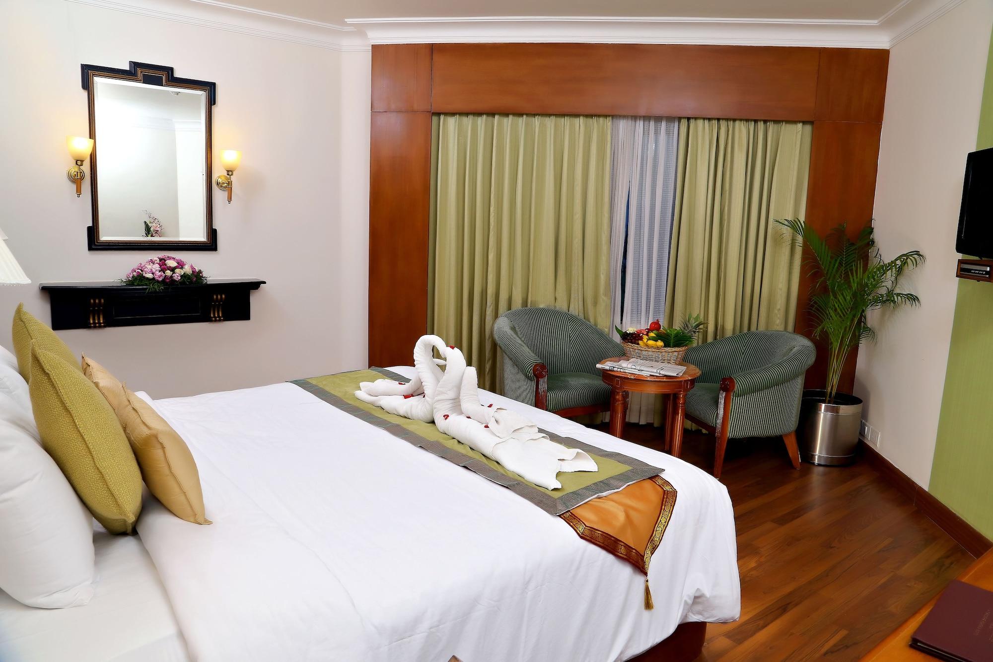 Hotel Gokulam Park Kochi