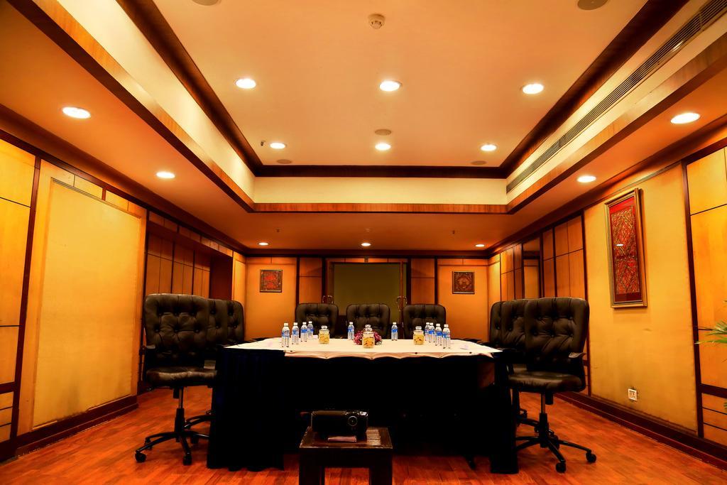 Gokulam Park Hotel