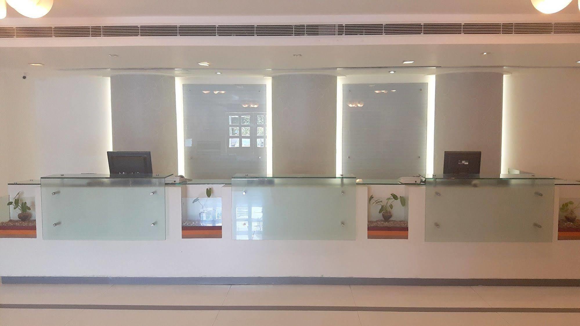 Gokulam Park Hotel Kochi